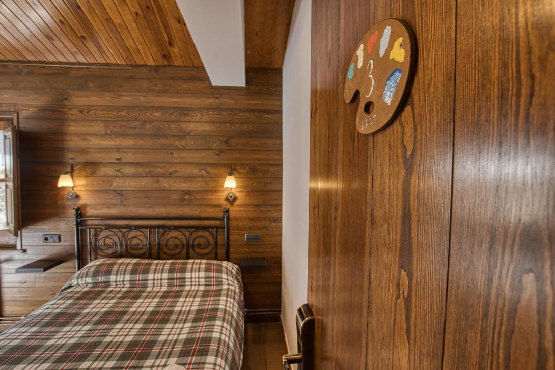 Gasthaus Nastura Casa Rural L'Art Rupit Exterior foto